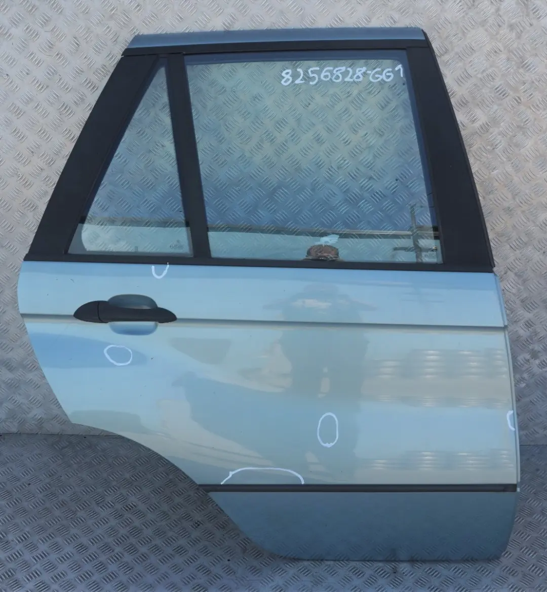 Door Rear Right O/S Graugruen Grey Green Metallic - 442 to BMW X5 Series E53 1 with Part number 8256828 BMW X5 Series E53 1 Door Rear Right O/S Graugruen Grey Green Metallic - 442 - SKU 8256828-GG1 - Part number 8256828