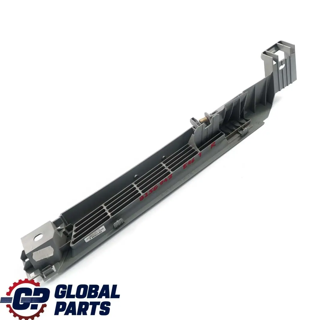 BMW E46 Touring Lateral Trunk Floor Vent Louvre Right Grey - SKU 8256942 - Número de pieza 8256942