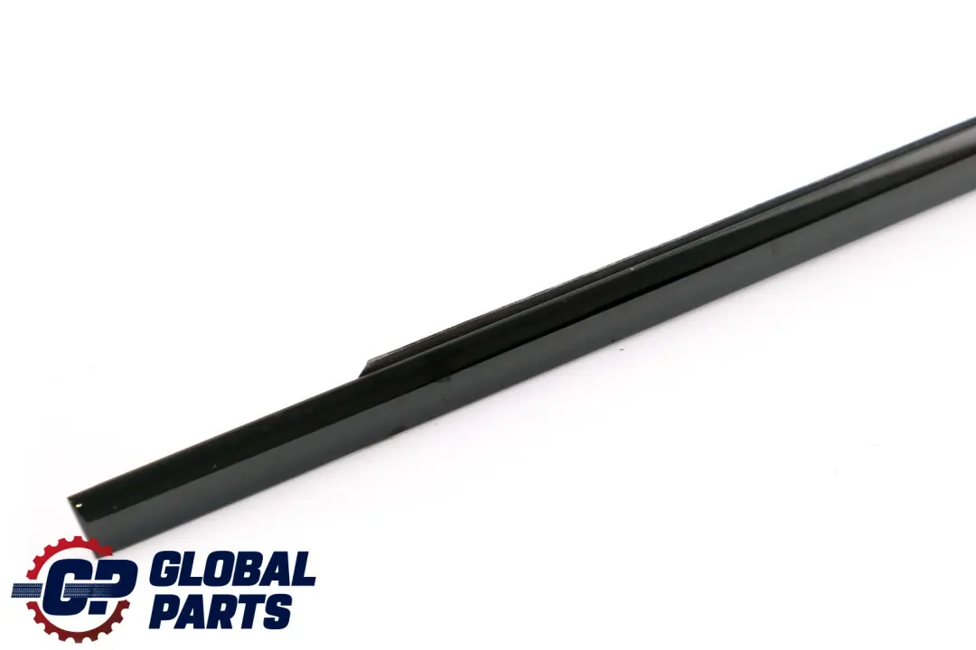BMW E53 Burlete Exterior Puerta Delantera Derecha Glanzschwarz - SKU 8257702 - Número de pieza 8257702