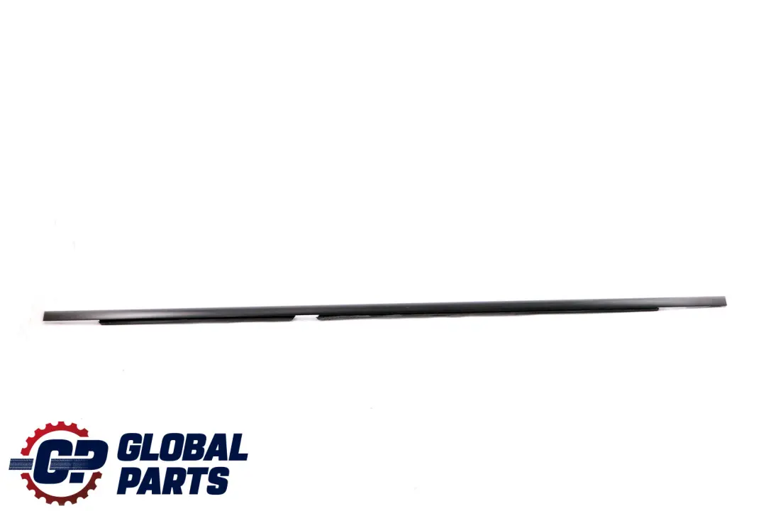 Chiusino Esterno SX Nero Lucido Nero per BMW X5 E53 con numero di parte 8257703 BMW X5 E53 Chiusino Esterno SX Nero Lucido Nero - SKU 8257703 - Numero di parte 8257703