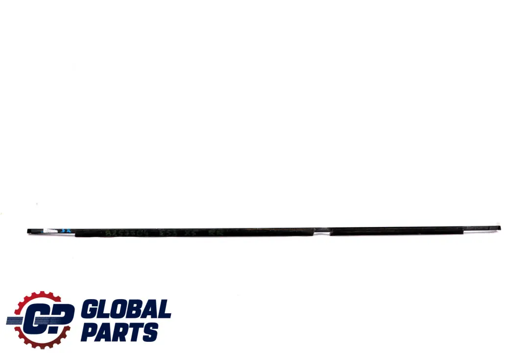 Right Door O/S Outer Weatherstrip Glanzschwarz High Gloss to BMW X5 Series E53 Rear with Part number 51348257704 BMW X5 Series E53 Rear Right Door O/S Outer Weatherstrip Glanzschwarz High Gloss - SKU 8257704 - Part number 51348257704