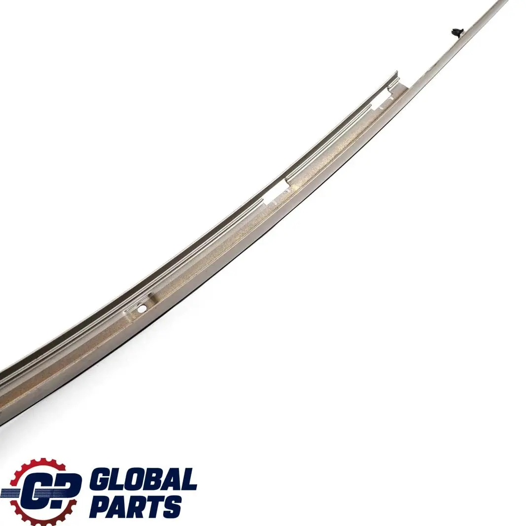 Couverture Chassis de Fenetre Porte avant Gauche Titan pour BMW X5 E53 à propos du numéro de pièce 8257705 BMW X5 E53 Couverture Chassis de Fenetre Porte avant Gauche Titan - SKU 8257705-1 - Numéro de pièce 8257705