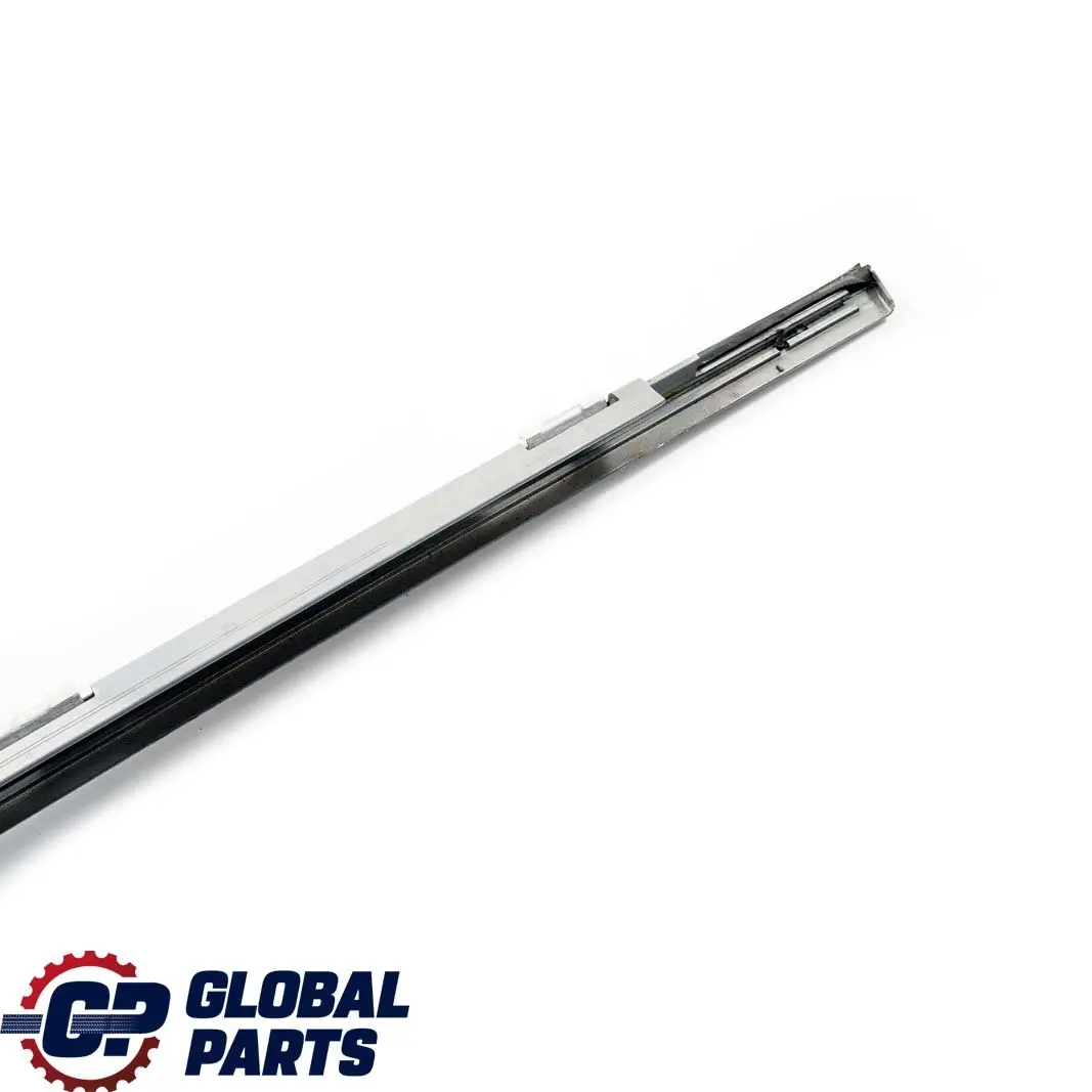 Listwa Szyby Drzwi Prawy Przód Chrom do BMW X5 E53 o numerze 8257706 BMW X5 E53 Listwa Szyby Drzwi Prawy Przód Chrom - SKU 8257706 - Numer Części 8257706