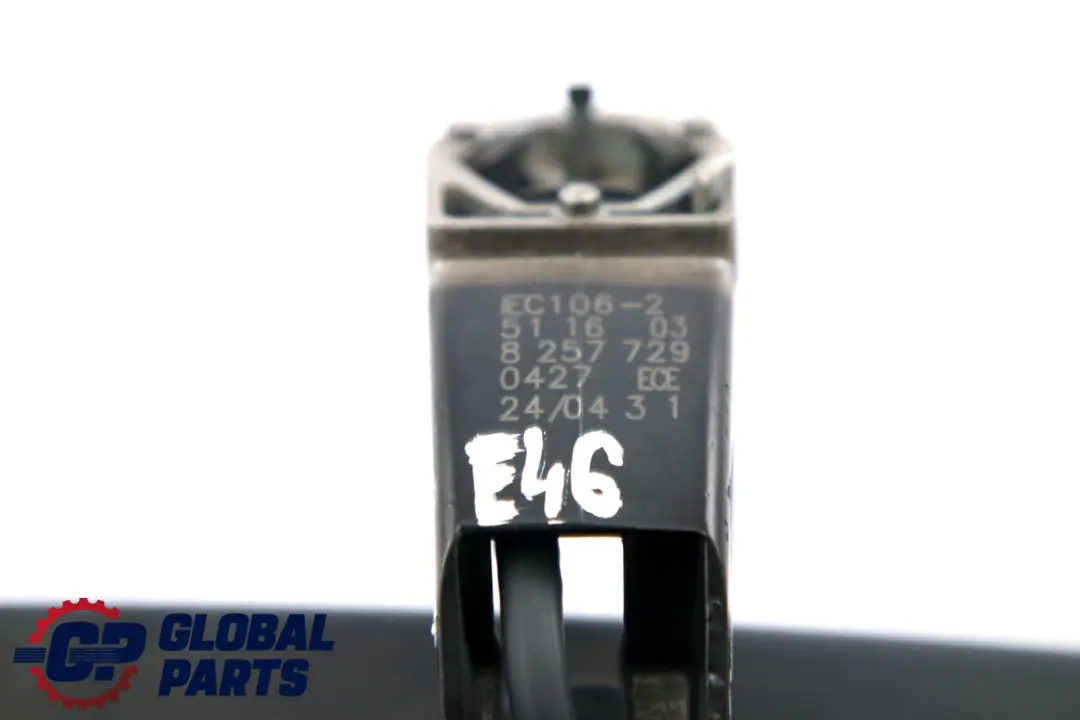 Interior Mirror EC LED Radio to BMW 3 Series E46 with Part number 8257729 BMW 3 Series E46 Interior Mirror EC LED Radio - SKU 8257729 - Part number 8257729