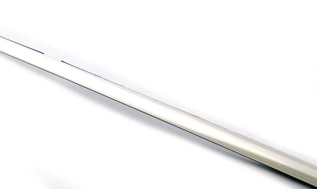 Right Door O/S Outer Weatherstrip Titan to BMW X5 Series E53 Rear with Part number 8257734 BMW X5 Series E53 Rear Right Door O/S Outer Weatherstrip Titan - SKU 8257734 - Part number 8257734