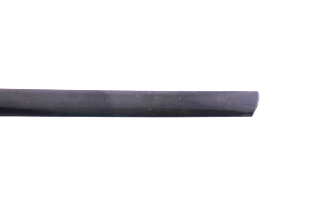 BMW X5 E53 Baguette Fenetre Laterale Arriere Linksglanzschwarz Noir - SKU 8257935 - Numéro de pièce 8257935