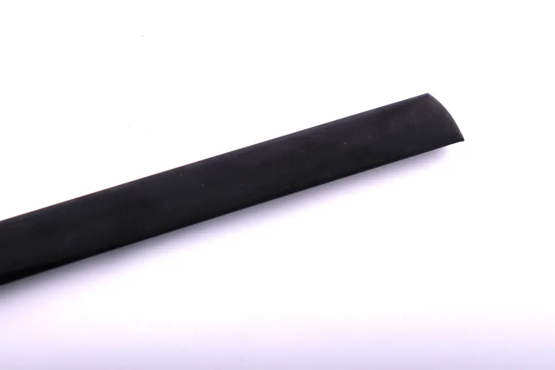 BMW X5 E53 Baguette Fenetre Laterale Arriere Linksglanzschwarz Noir - SKU 8257935 - Numéro de pièce 8257935