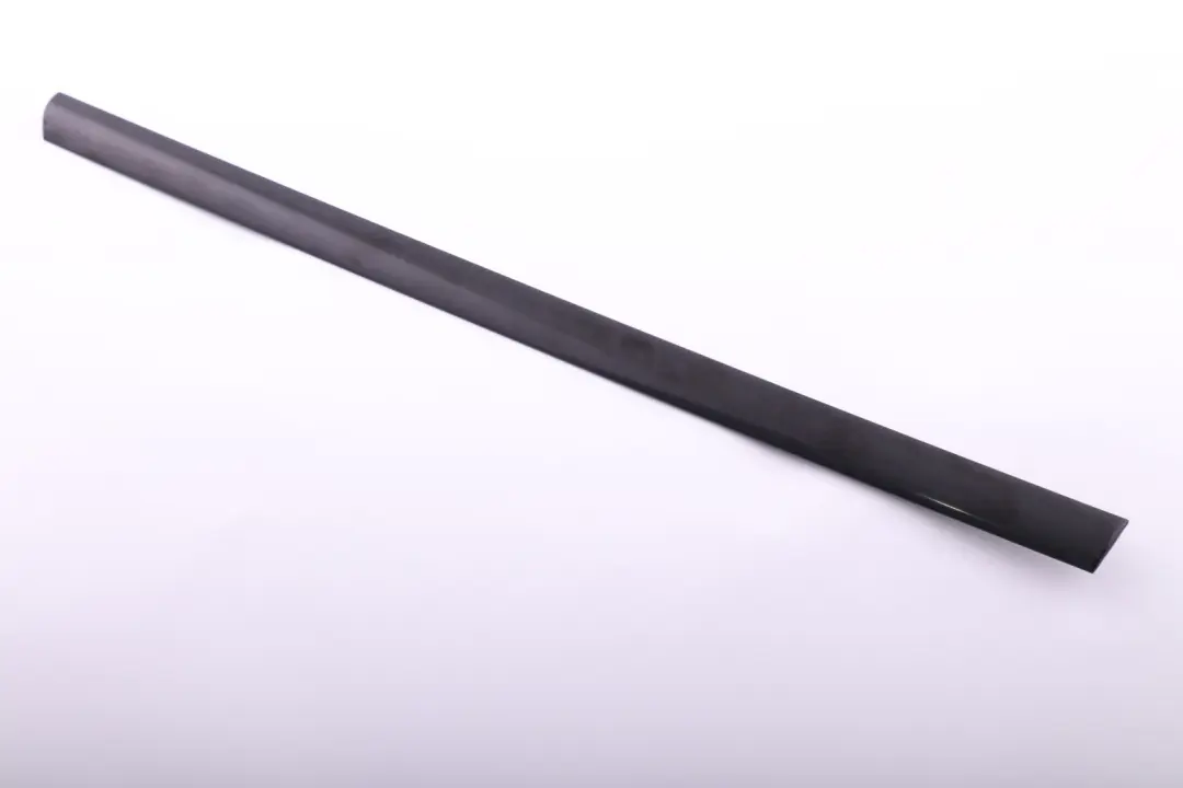 BMW X5 E53 Baguette Fenetre Laterale Arriere Rechtsglanz Noir - SKU 8257936-1 - Numéro de pièce 8257936