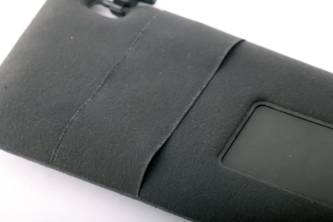 Reihe E53 Sonnenblende Make-Up-Leuchte rechts Schwarz Black für BMW X5 mit Teilenummer 8258036 BMW X5 Reihe E53 Sonnenblende Make-Up-Leuchte rechts Schwarz Black - SKU 8258036 - Teilenummer 8258036