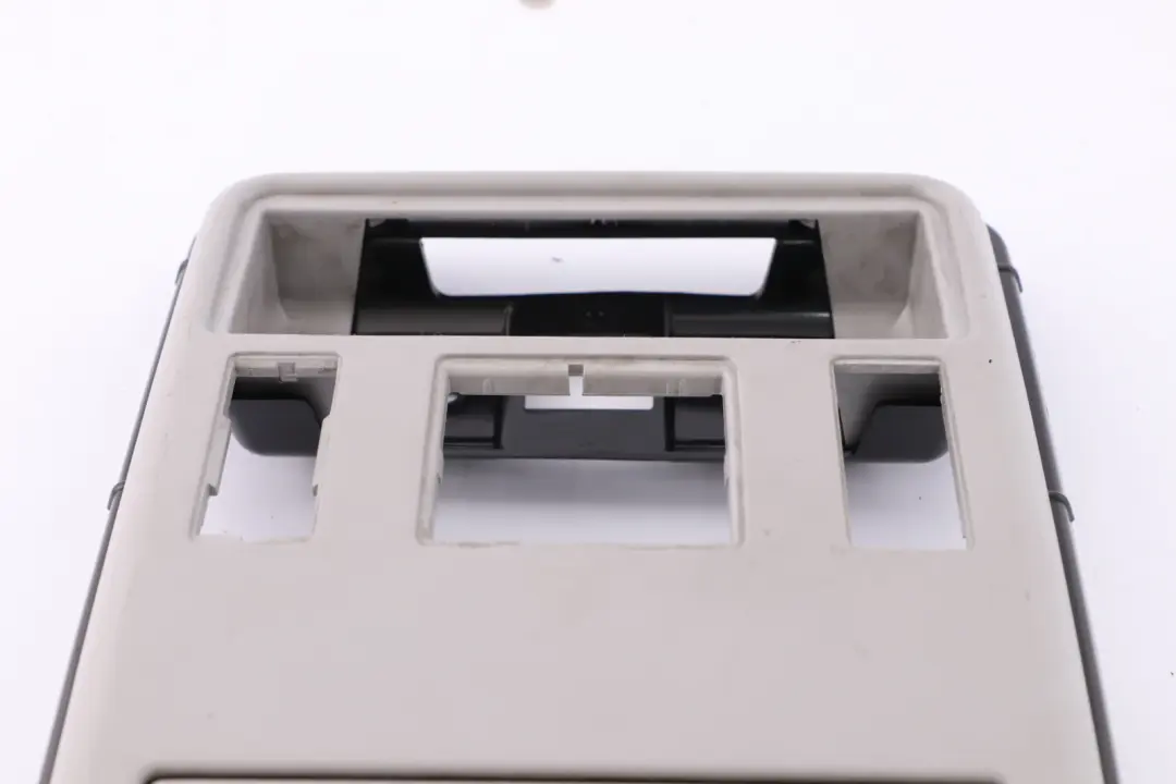 Front Interior Roof Light Panel Sunglasses Holder Hell Grey to BMW X5 Series E53 with Part number 8258058 BMW X5 Series E53 Front Interior Roof Light Panel Sunglasses Holder Hell Grey - SKU 8258058-1 - Part number 8258058