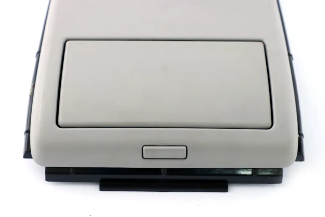 Front Interior Roof Light Panel Sunglasses Holder Hell Grey to BMW X5 Series E53 with Part number 8258058 BMW X5 Series E53 Front Interior Roof Light Panel Sunglasses Holder Hell Grey - SKU 8258058-1 - Part number 8258058