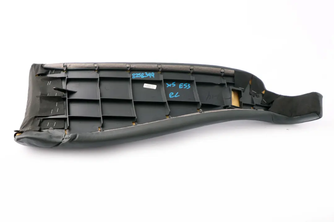 Sitzseitenverkleidung Arriere Gauche Noir Cuir pour BMW X5 Serie E53 à propos du numéro de pièce 8258399 BMW X5 Serie E53 Sitzseitenverkleidung Arriere Gauche Noir Cuir - SKU 8258399 - Numéro de pièce 8258399