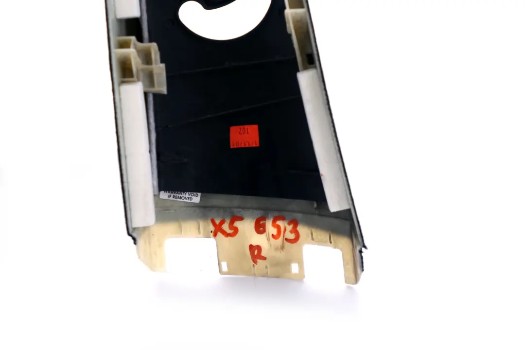 Capot Colonne Centre Haut Droit Sa Co-Pilote Noir pour BMW X5 E53 à propos du numéro de pièce 51438259820 BMW X5 E53 Capot Colonne Centre Haut Droit Sa Co-Pilote Noir - SKU 8259820 - Numéro de pièce 51438259820