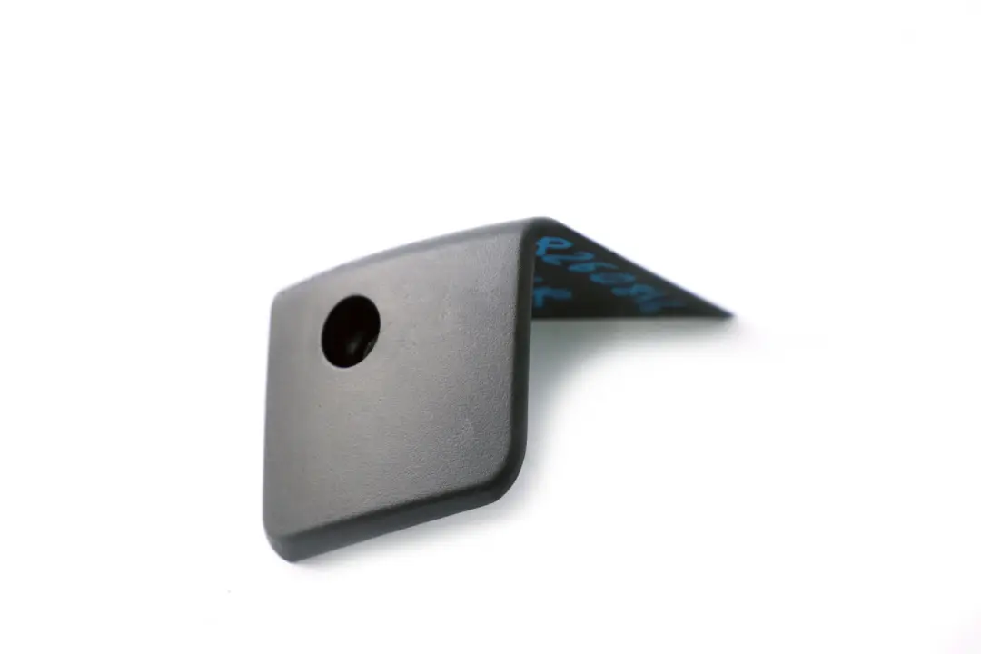 Coupé Rivestimento compatto del sedile anteriore destro Nero 8099258 per BMW E46 con numero di parte 8260846 BMW E46 Coupé Rivestimento compatto del sedile anteriore destro Nero 8099258 - SKU 8260846 - Numero di parte 8260846