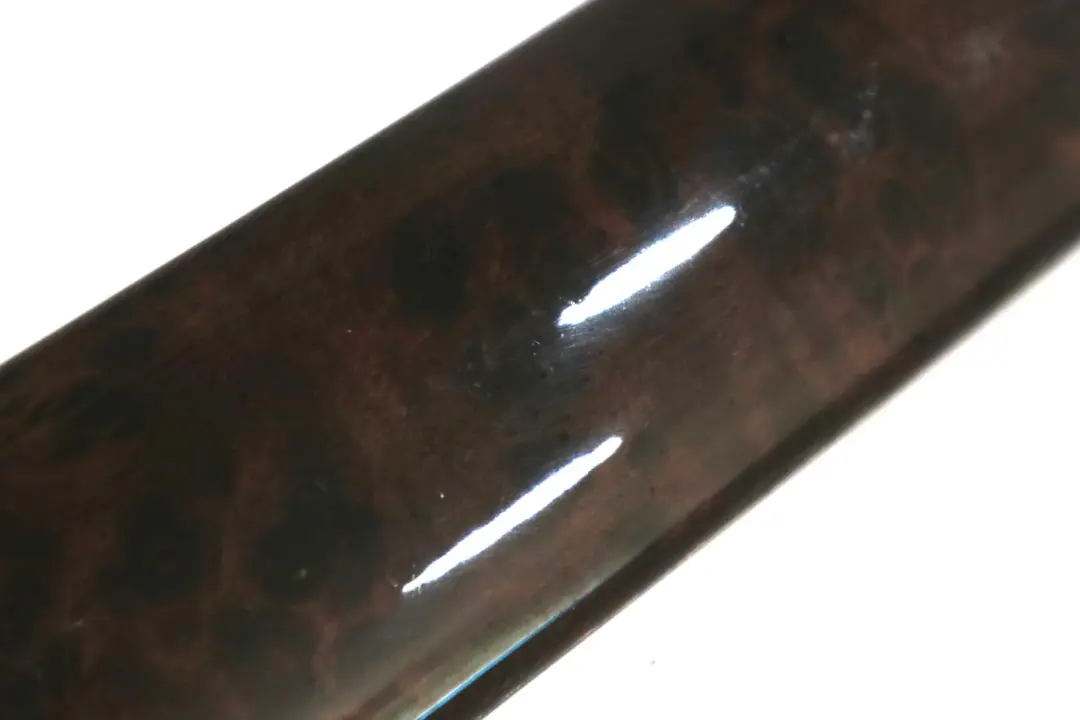 Tira de madera puerta trasera izquierda Madera oscura de álamo para BMW X5 E53 con número de pieza 8261751 BMW X5 E53 Tira de madera puerta trasera izquierda Madera oscura de álamo - SKU 8261751 - Número de pieza 8261751