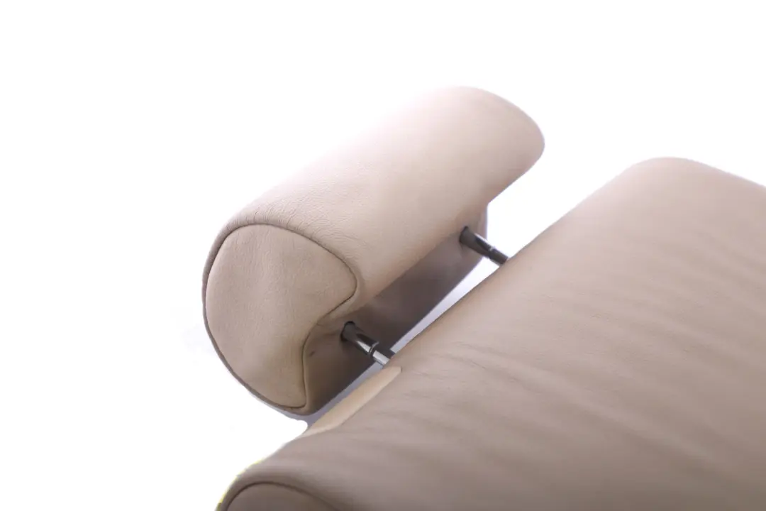 Copertura Schienale Sedile Posteriore Beige Pelle Destra per BMW X5 E53 con numero di parte 8262166 BMW X5 E53 Copertura Schienale Sedile Posteriore Beige Pelle Destra - SKU 8262166 - Numero di parte 8262166