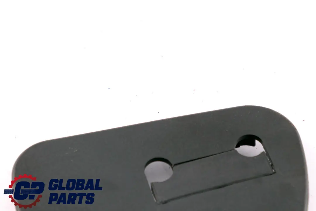 Zaślepka osłona bagażnika lewa do BMW E46 E83 X3 o numerze 8262249 BMW E46 E83 X3 Zaślepka osłona bagażnika lewa - SKU 8262249 - Numer Części 8262249