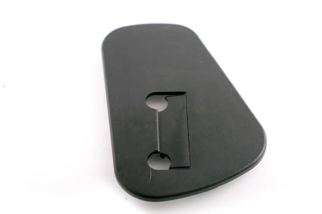 BMW 3 X3 Series E46 E83 E83N LCI Rear Right O/S Trim Cover Bracket Black - SKU 8262250 - Part number 8262250