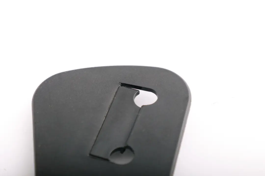 E83N LCI Rear Right O/S Trim Cover Bracket Black to BMW 3 X3 Series E46 E83 with Part number 8262250 BMW 3 X3 Series E46 E83 E83N LCI Rear Right O/S Trim Cover Bracket Black - SKU 8262250 - Part number 8262250