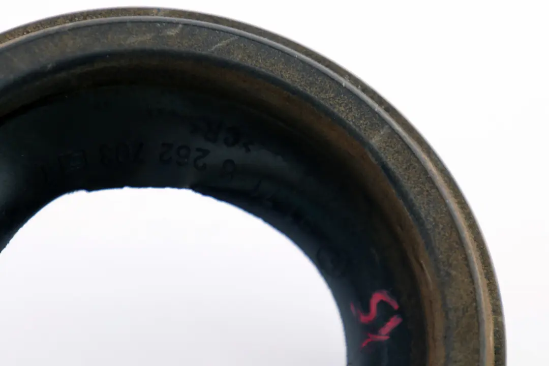 Filler Rubber Seal Cover Pot to BMW X5 Series E53 Fuel Tank with Part number 7034150 BMW X5 Series E53 Fuel Tank Filler Rubber Seal Cover Pot - SKU 8262703 - Part number 7034150