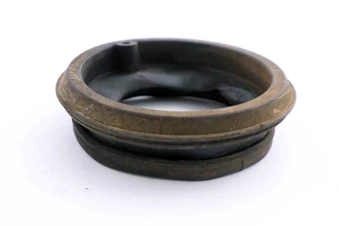 Filler Rubber Seal Cover Pot to BMW X5 Series E53 Fuel Tank with Part number 7034150 BMW X5 Series E53 Fuel Tank Filler Rubber Seal Cover Pot - SKU 8262703 - Part number 7034150