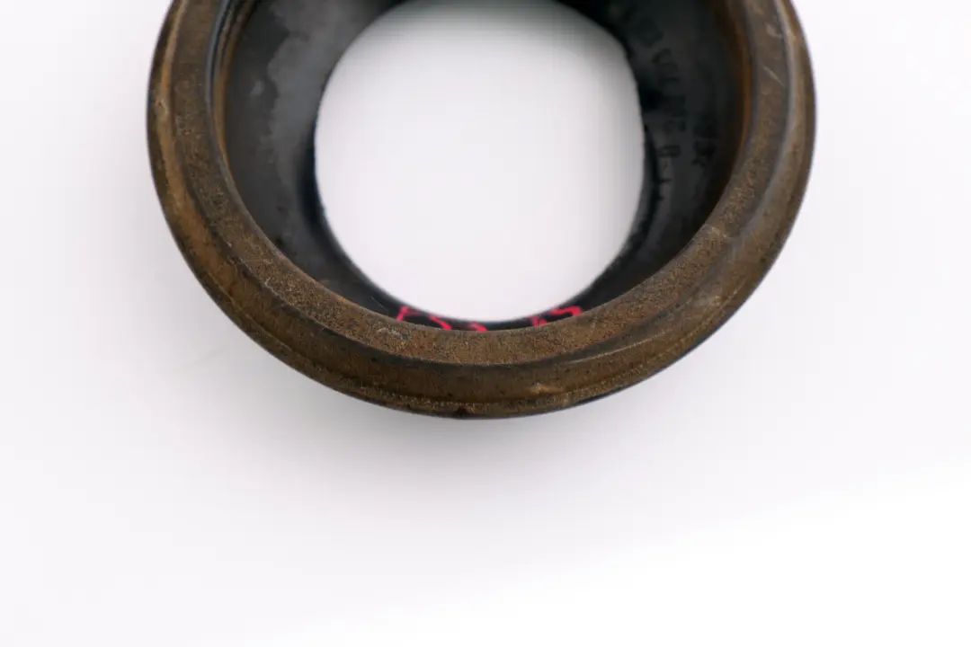 Filler Rubber Seal Cover Pot to BMW X5 Series E53 Fuel Tank with Part number 7034150 BMW X5 Series E53 Fuel Tank Filler Rubber Seal Cover Pot - SKU 8262703 - Part number 7034150