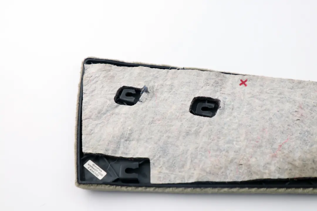 Obudowa tapicerka konsoli tunelu lewa do BMW E53 X5 o numerze 8250101 BMW E53 X5 Obudowa tapicerka konsoli tunelu lewa - SKU 8262849 - Numer Części 8250101