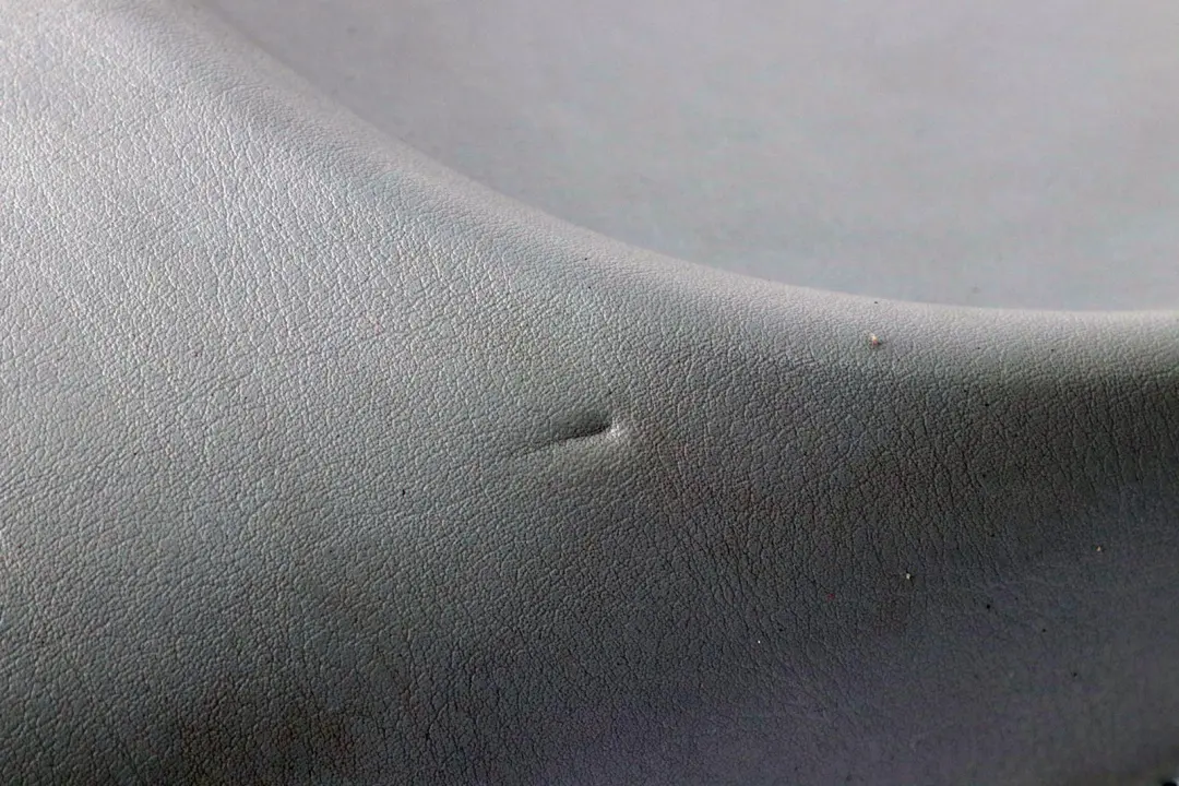 Reihe E53 Türverkleidung vorn rechts Leder Grau für BMW X5 mit Teilenummer 8264104 BMW X5 Reihe E53 Türverkleidung vorn rechts Leder Grau - SKU 8264104 - Teilenummer 8264104