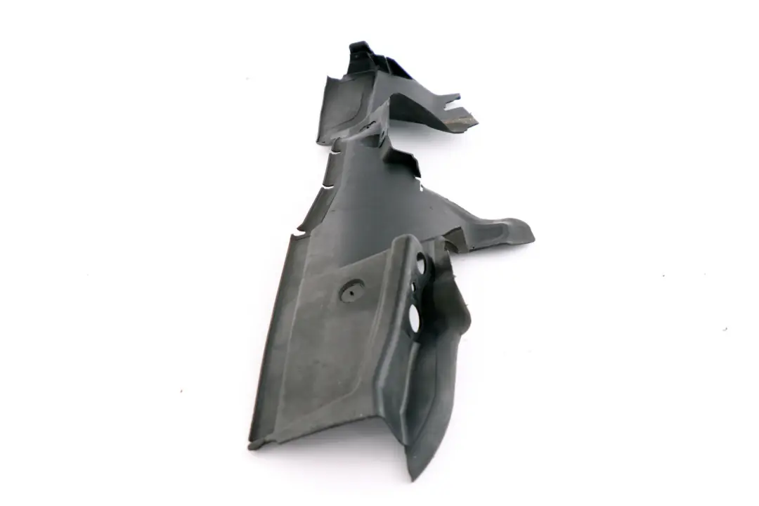 Cubierta Conducto Aire Protector Cubierta Radiador Delantero Derecho para BMW X5 E53 con número de pieza 8264182 BMW X5 E53 Cubierta Conducto Aire Protector Cubierta Radiador Delantero Derecho - SKU 8264182 - Número de pieza 8264182