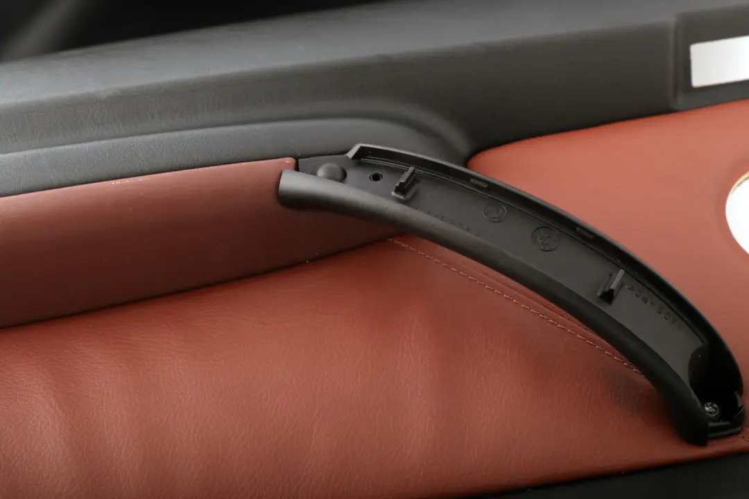 *BMW X5 er E53 Türverkleidung Hinten Rechts Mahagoni für mit Teilenummer 8264280 *BMW X5 er E53 Türverkleidung Hinten Rechts Mahagoni - SKU 8264280 - Teilenummer 8264280