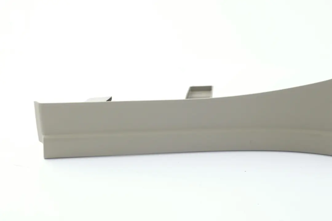 Couverture Entree Arriere Droite Pastel Vert 8402110 pour BMW X5 E53 à propos du numéro de pièce 8265110 BMW X5 E53 Couverture Entree Arriere Droite Pastel Vert 8402110 - SKU 8265110 - Numéro de pièce 8265110