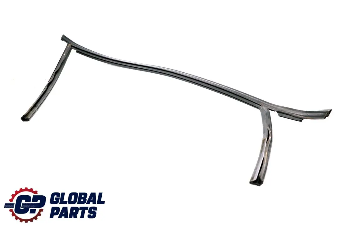 BMW E46 Window Guide Seal Right O/S Front Door - SKU 8266124 - Part number 8266124