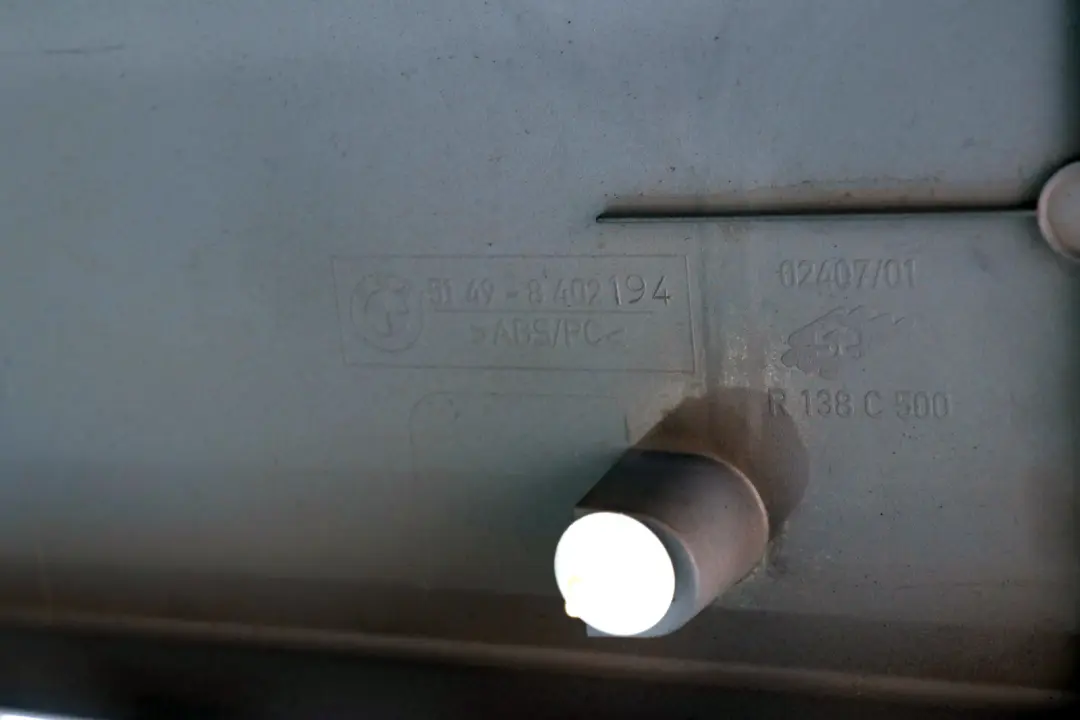 Trim Panel Tunk Lid Centre Grau Grey to BMW X5 Series E53 with Part number 8266639 BMW X5 Series E53 Trim Panel Tunk Lid Centre Grau Grey - SKU 8266639 - Part number 8266639