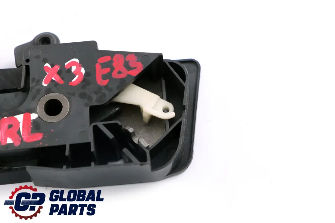 Wspornik Mocowania Uchwyt Plastik Fotela Lewy Tył do BMW X3 E83 o numerze 8267019 BMW X3 E83 Wspornik Mocowania Uchwyt Plastik Fotela Lewy Tył - SKU 8267019 - Numer Części 8267019