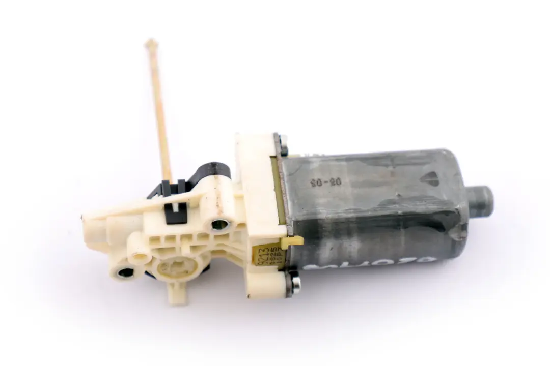  Regolazione Poggiatesta BMW E46 E64 Attuatore Sedile Anteriore Destro - SKU 8267406 - Numero di parte 8267408