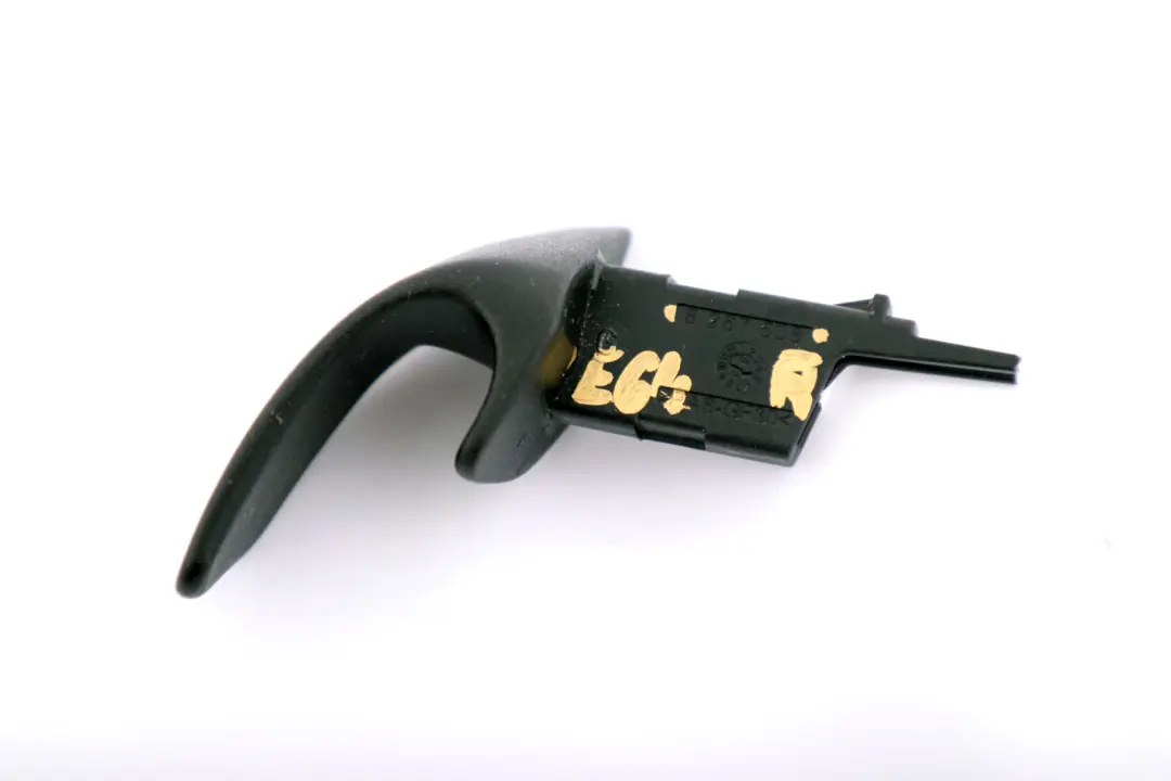 Front Seat Right Adjustment Lever Outer O/S to BMW 3 6 Series E46 E64 with Part number 8267508 BMW 3 6 Series E46 E64 Front Seat Right Adjustment Lever Outer O/S - SKU 8267508 - Part number 8267508