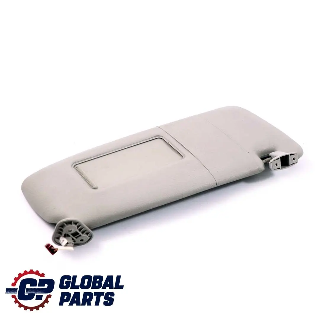 Parasol Espejo Iluminado Derecho Gris Claro para BMW E46 con número de pieza 8267898 BMW E46 Parasol Espejo Iluminado Derecho Gris Claro - SKU 8267898 - Número de pieza 8267898