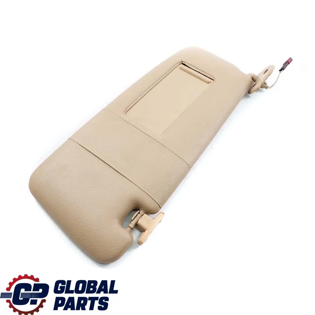 Parasole Illuminato Con Specchio Sinistro Beige Chiaro per BMW E46 con numero di parte 8267899 BMW E46 Parasole Illuminato Con Specchio Sinistro Beige Chiaro - SKU 8267899 - Numero di parte 8267899