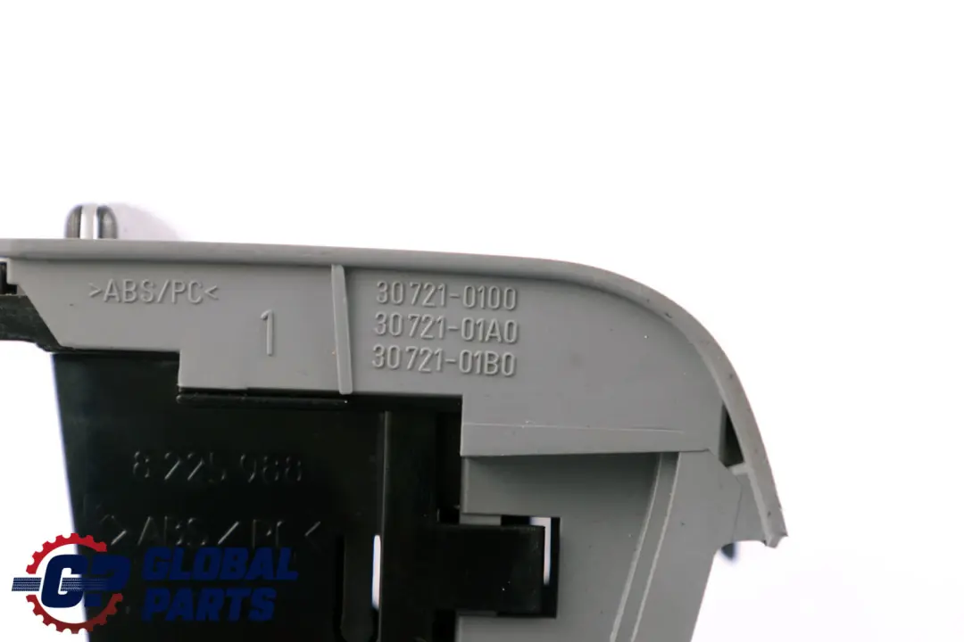 Centre Console Ashtray Roller Storage Compartment Grey Chrome to BMW 3 Series E46 with Part number 8268341 BMW 3 Series E46 Centre Console Ashtray Roller Storage Compartment Grey Chrome - SKU 8268341 - Part number 8268341