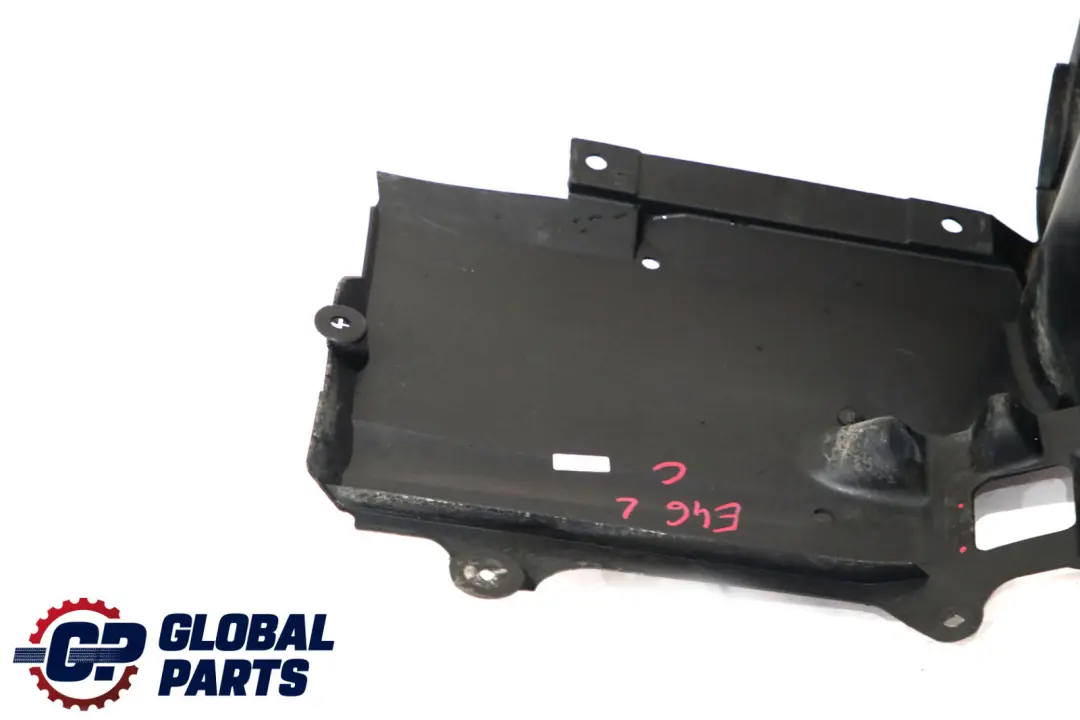 Front Left N/S Wheel Arch Housing Cover Trim to BMW 3 E46 Coupe Cabrio with Part number 8268345 BMW 3 E46 Coupe Cabrio Front Left N/S Wheel Arch Housing Cover Trim - SKU 8268345 - Part number 8268345