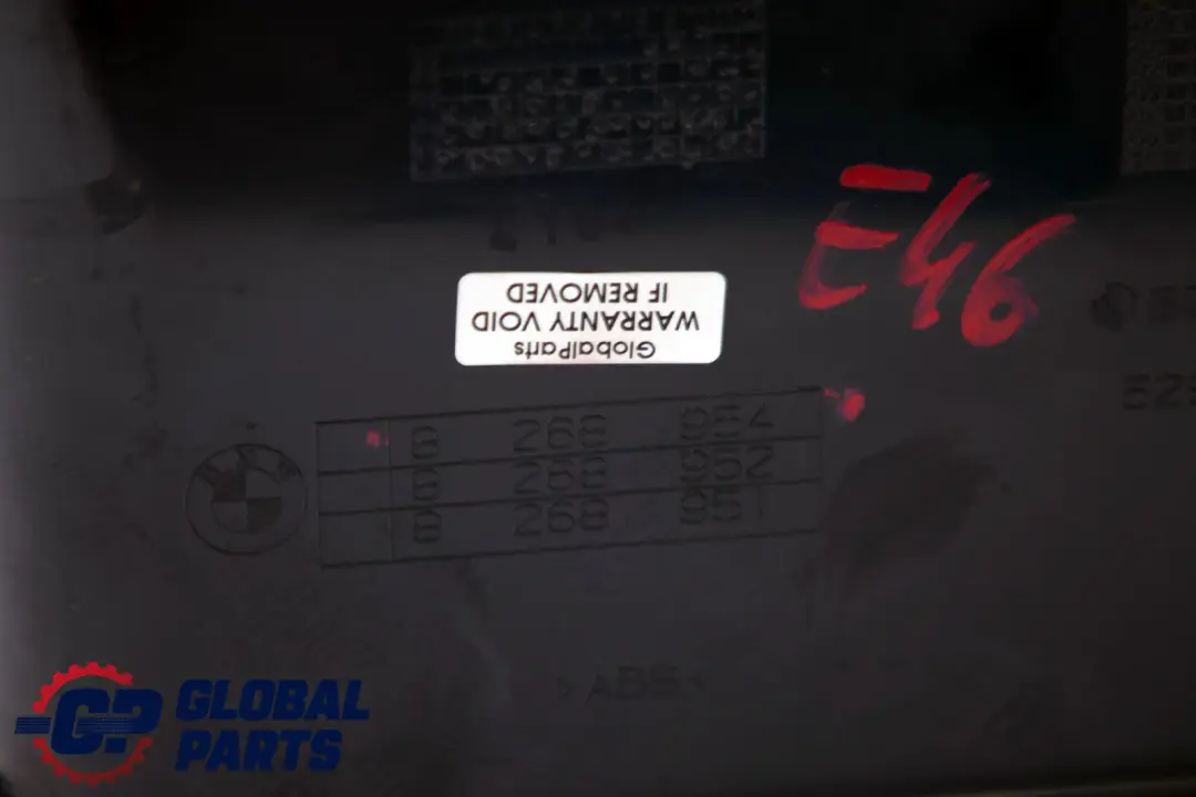 Subwoofer Cassette Speaker Box Compartiment pour BMW E46 à propos du numéro de pièce 8268954 BMW E46 Subwoofer Cassette Speaker Box Compartiment - SKU 8268954 - Numéro de pièce 8268954