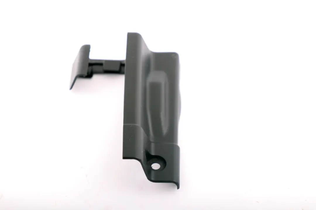 Reihe E46 E64 Blende vorne rechts SCHWARZ BLACK 265592 für BMW 3 6 mit Teilenummer 8270018 BMW 3 6 Reihe E46 E64 Blende vorne rechts SCHWARZ BLACK 265592 - SKU 8270018 - Teilenummer 8270018