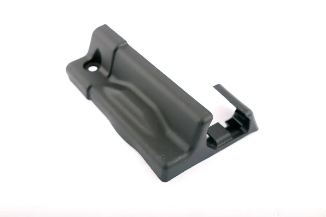 Reihe E46 E64 Blende vorne rechts SCHWARZ BLACK 265592 für BMW 3 6 mit Teilenummer 8270018 BMW 3 6 Reihe E46 E64 Blende vorne rechts SCHWARZ BLACK 265592 - SKU 8270018 - Teilenummer 8270018