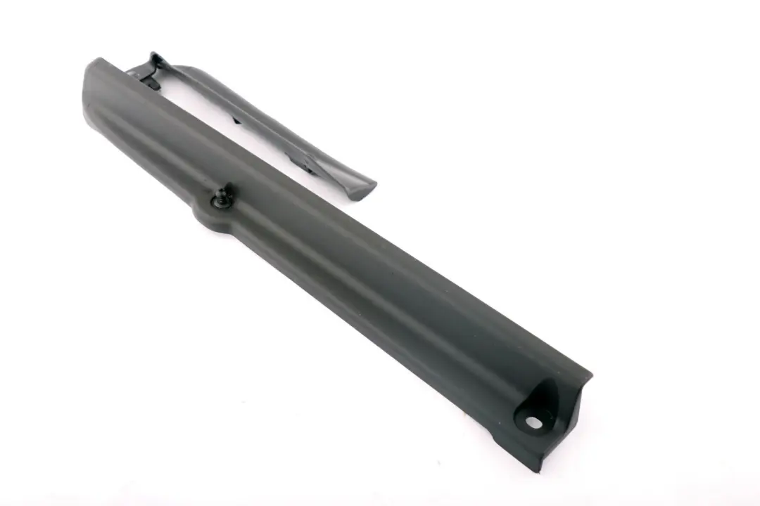 Reihe E46 E64 Blende Sitzschiene schwarz vorne rechts 5210 für BMW 3 6 mit Teilenummer 8270024 BMW 3 6 Reihe E46 E64 Blende Sitzschiene schwarz vorne rechts 5210 - SKU 8270024 - Teilenummer 8270024