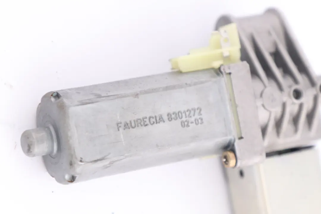 BMW E60 E65 Front Left N/S Passenger Seat Height Adjustment Drive - SKU 8301272 - Part number 8301272