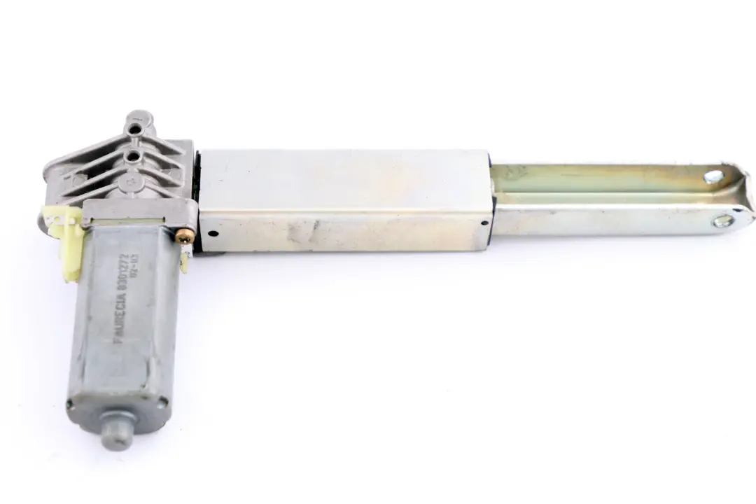 Front Left N/S Passenger Seat Height Adjustment Drive to BMW E60 E65 with Part number 8301272 BMW E60 E65 Front Left N/S Passenger Seat Height Adjustment Drive - SKU 8301272 - Part number 8301272