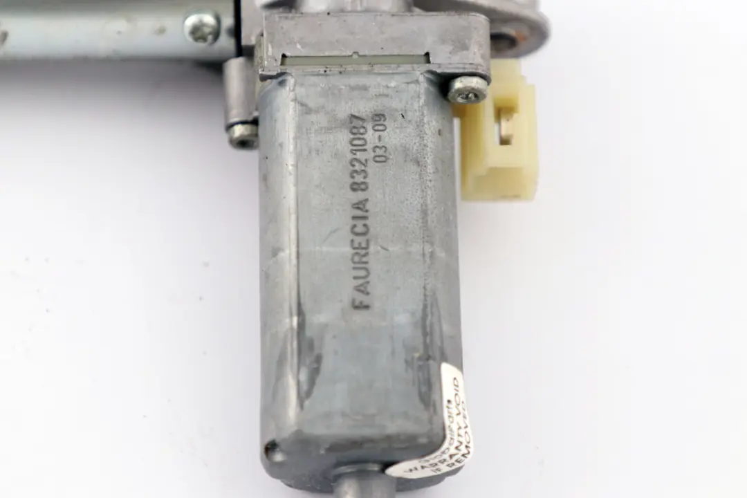 Reihe E60 Elektrische Sitzhöhenverstellung 0 für BMW 5 mit Teilenummer 390203234 BMW 5 Reihe E60 Elektrische Sitzhöhenverstellung 0 - SKU 8321087 - Teilenummer 390203234