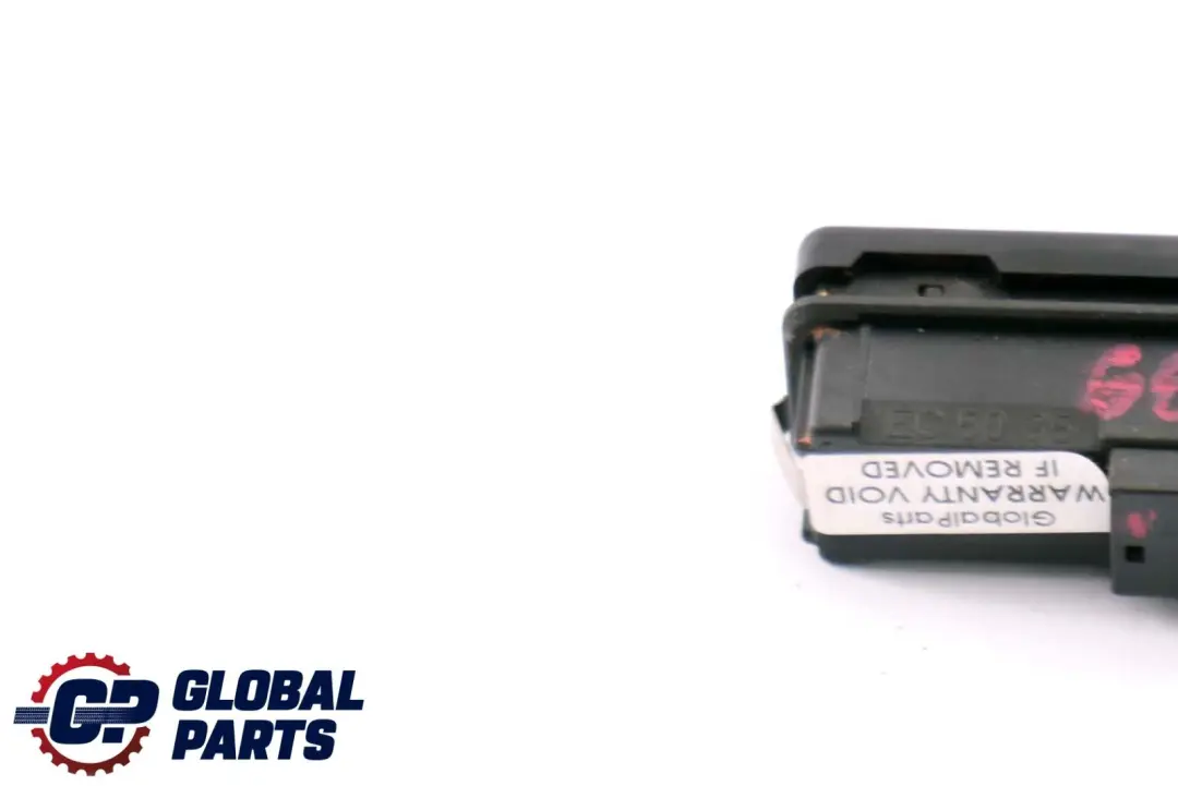 BMW E39 Bouton d'interrupteur système d'alerte danger Lumière d'urgence - SKU 8350947 - Numéro de pièce 8350947