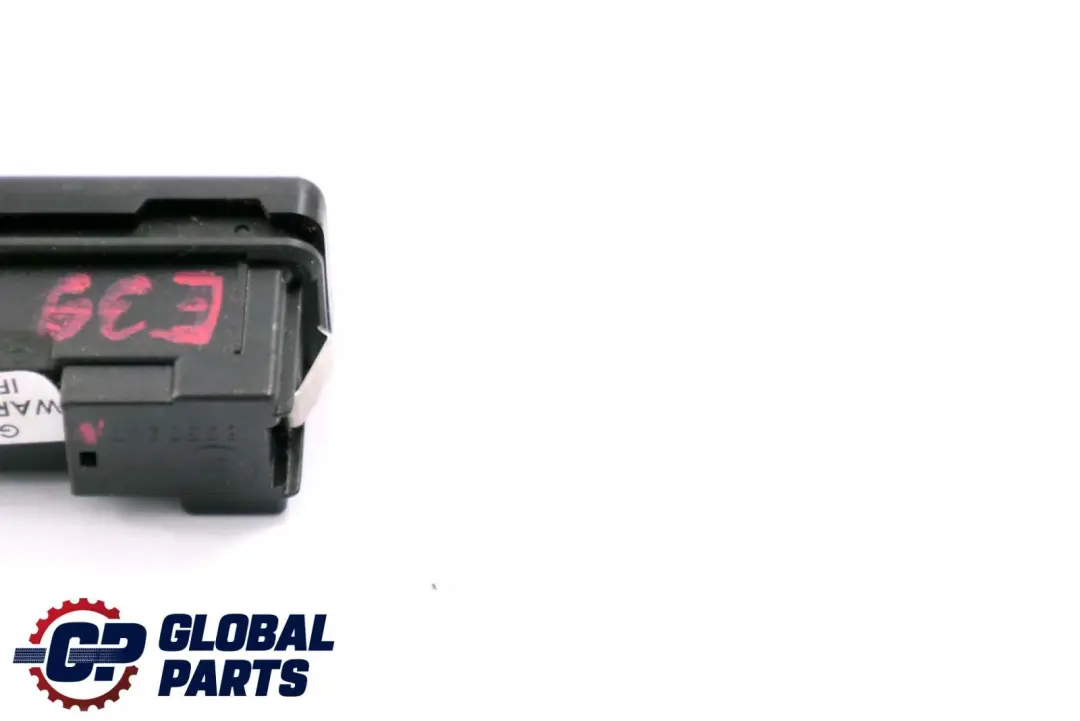 Bouton d'interrupteur système d'alerte danger Lumière d'urgence pour BMW E39 à propos du numéro de pièce 8350947 BMW E39 Bouton d'interrupteur système d'alerte danger Lumière d'urgence - SKU 8350947 - Numéro de pièce 8350947