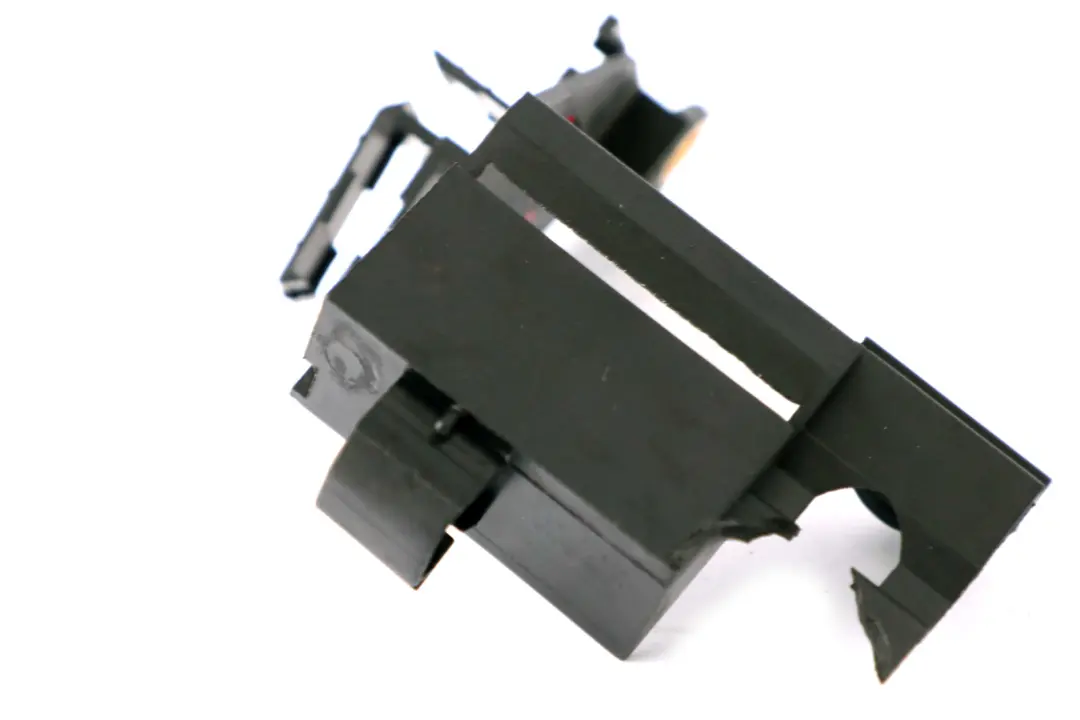 BMW E38 X5 E53 Support De Connexion Enfichable Pour Faisceau De Câblage - SKU 8352624 - Numéro de pièce 8352624